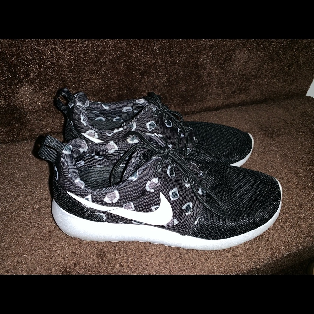 Nike shoes